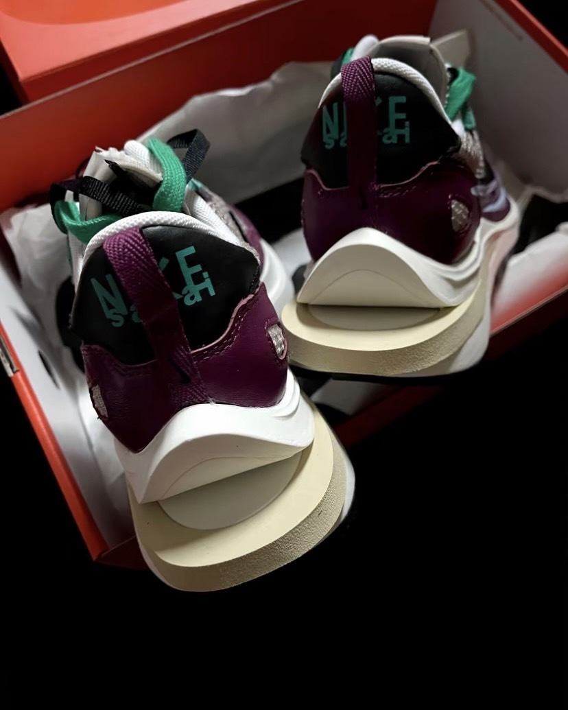 Sacai x Nike VaporWaffle tour yellow DD3035-200