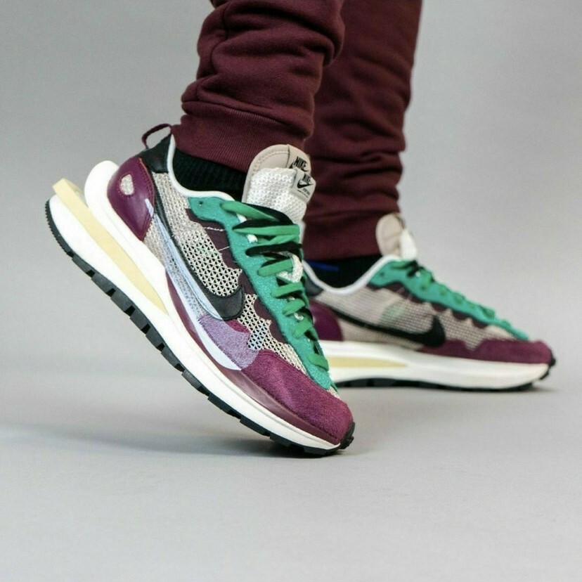 Sacai x Nike VaporWaffle tour yellow DD3035-200