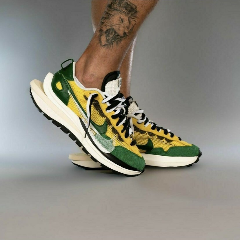Sacai x Nike VaporWaffle tour yellow CV1363-700