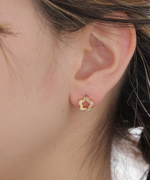 MARY QUANT / Half Stone Daisy Earrings