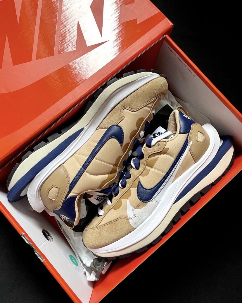 Sacai x Nike VaporWaffle sesame and blue void DD1875-200