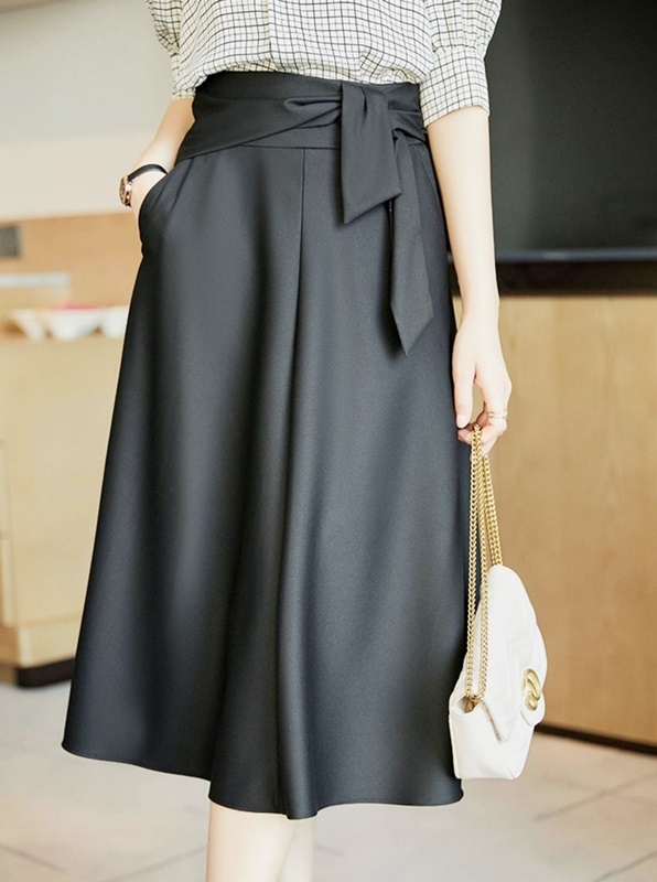 側綁帶A字中長裙 黑色