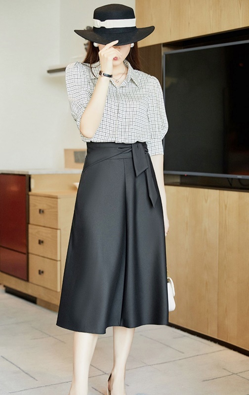 側綁帶A字中長裙 黑色