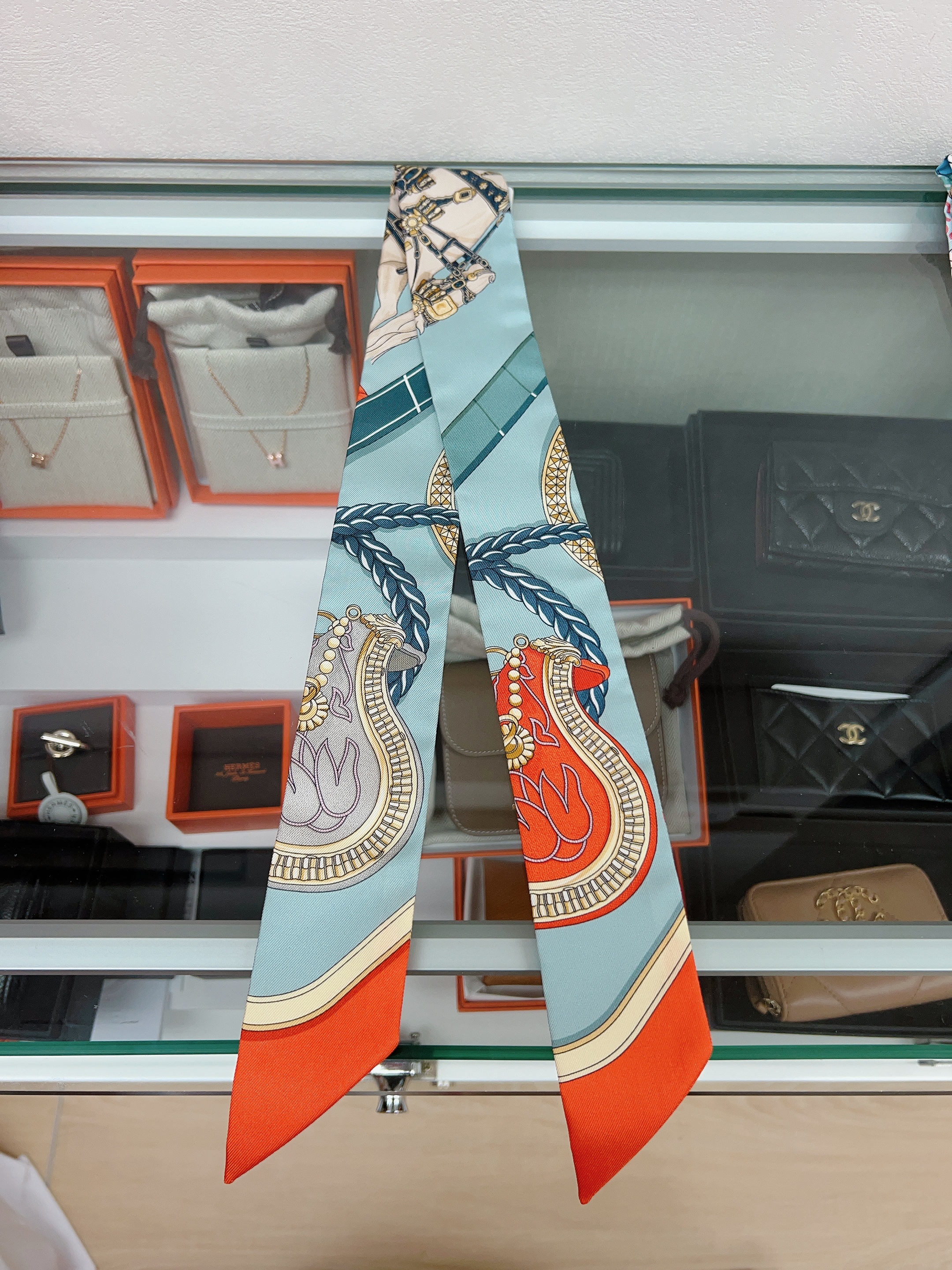 *Unused* Hermes twilly (grand apparat/ blue orange)