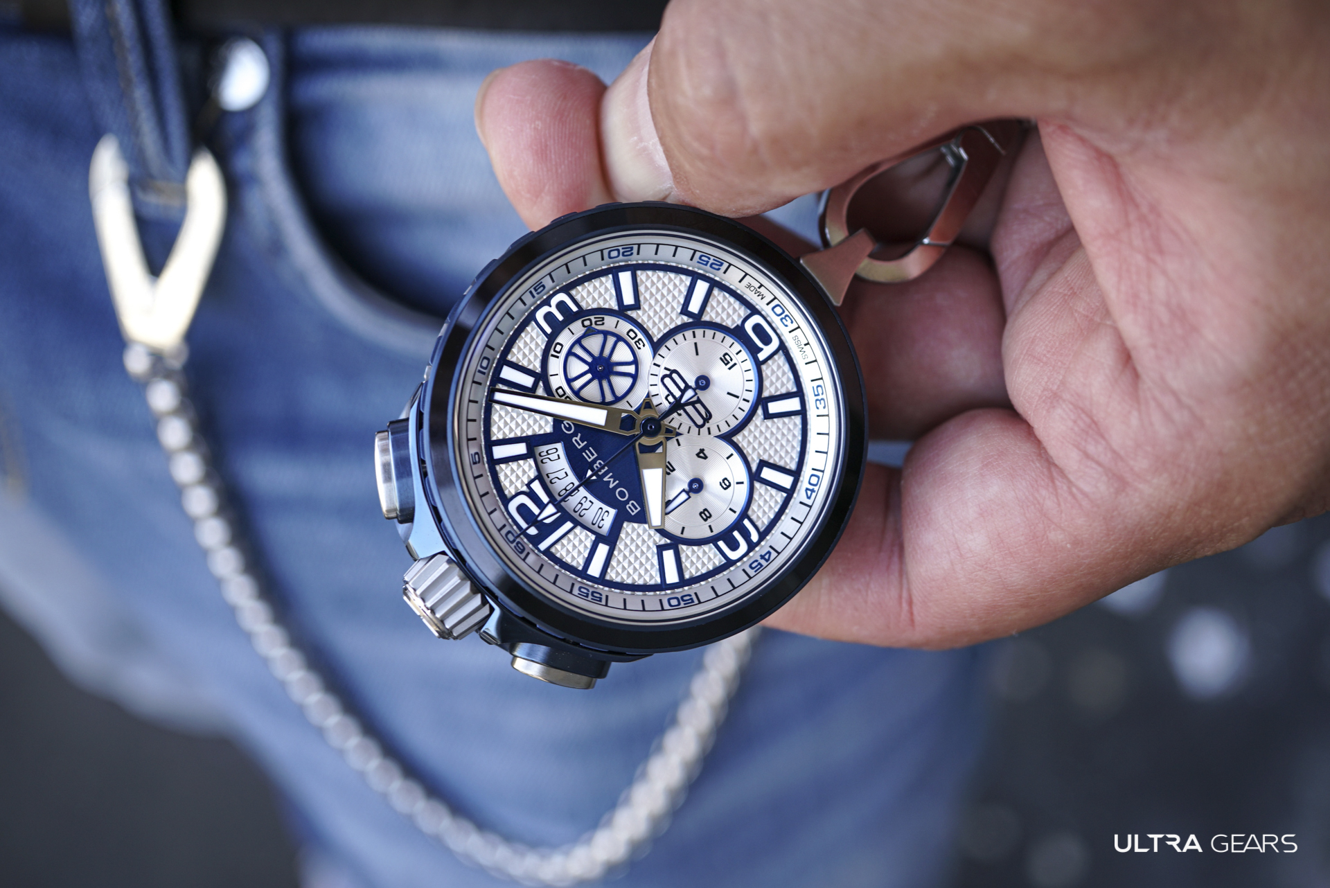 BOMBERG BOLT-68  Heritage系列 普魯士藍計時碼錶