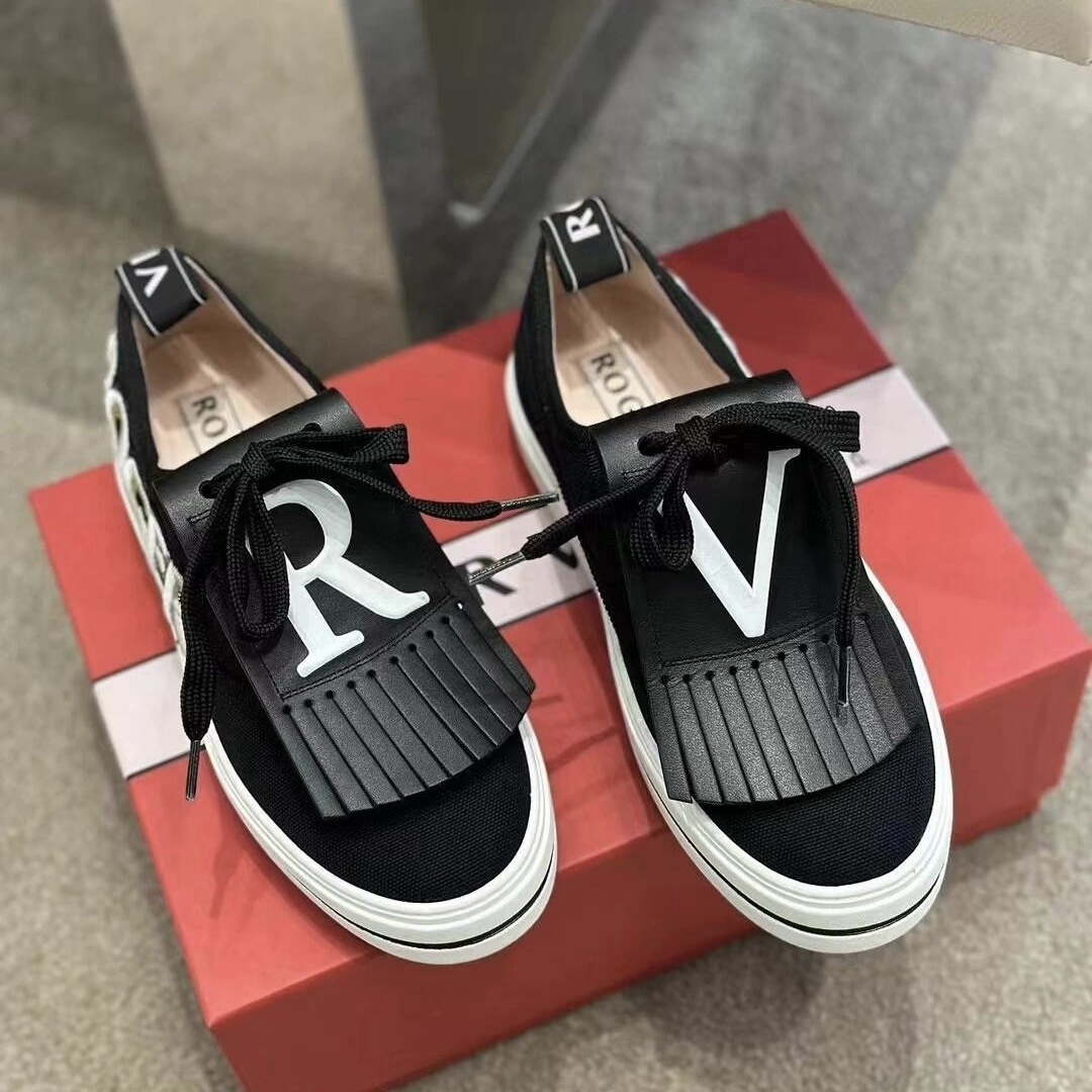 Roger Vivier RV call me Vivier sneakers black