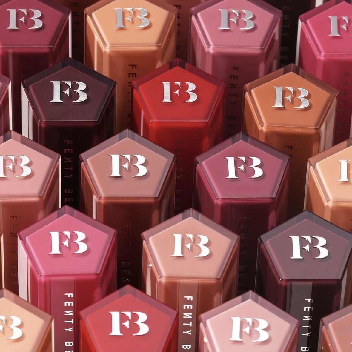 Fenty Beauty水光唇膏Gloss Bomb Stix High-Shine Gloss Stick