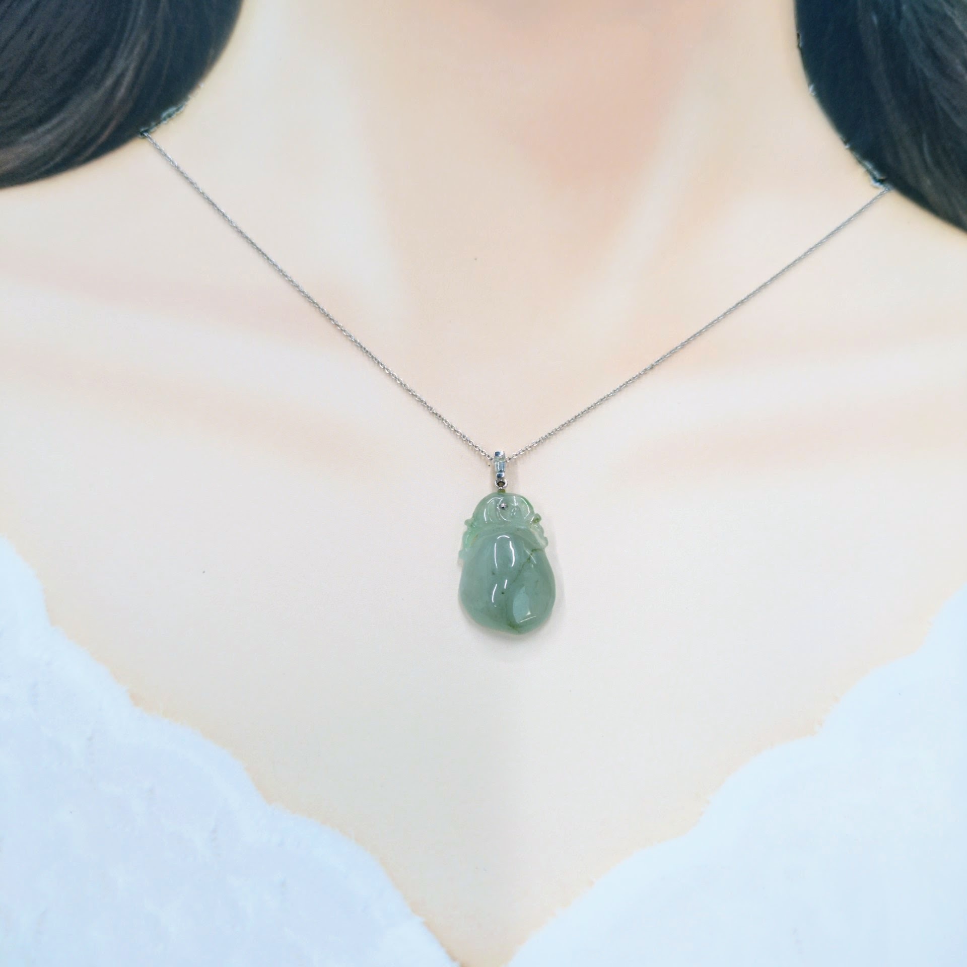 18K White Gold 0.08ct Diamond Pendant