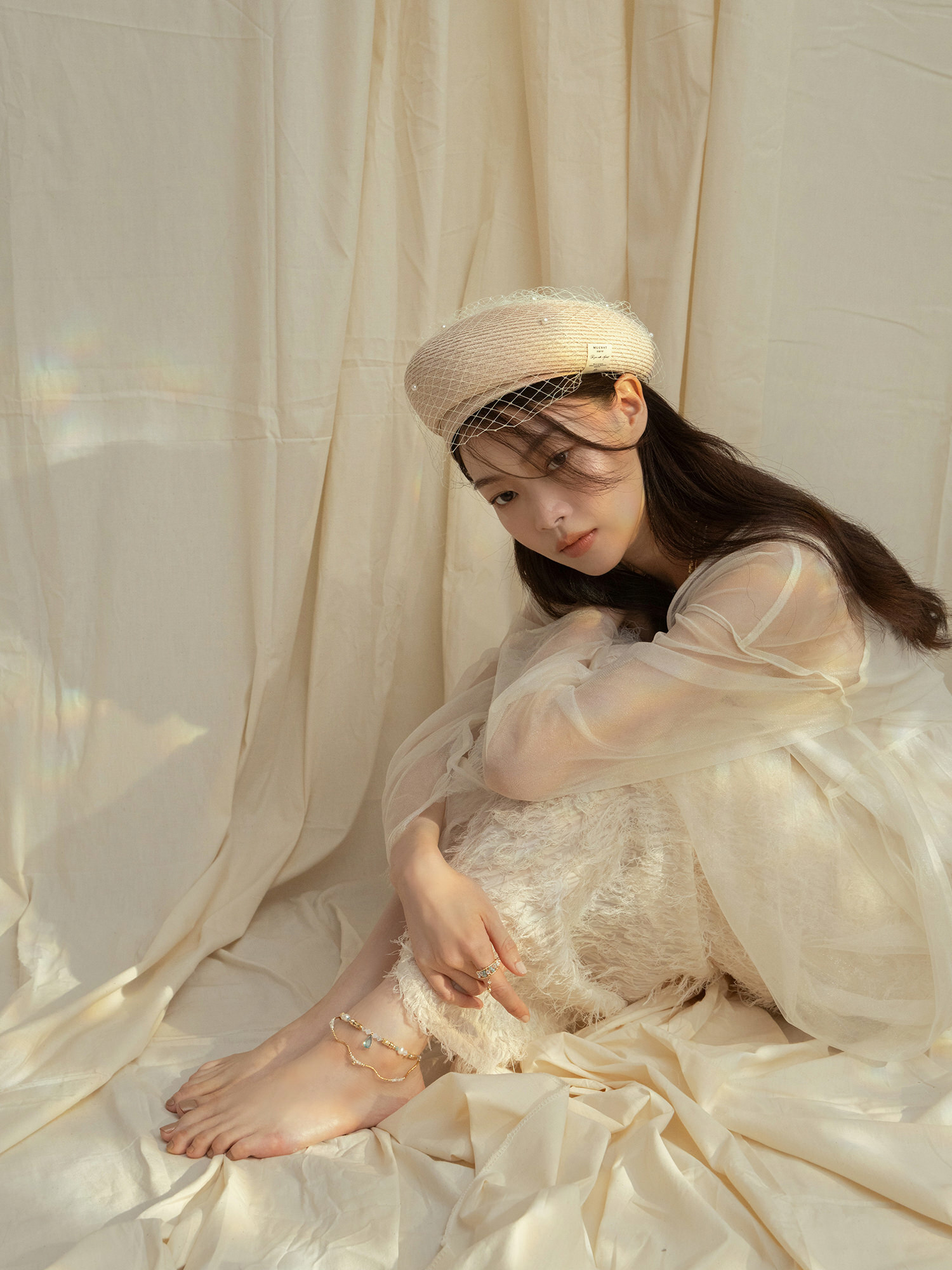 月光雕刻師。MUCHAT手作MU標網紗珍珠貝蕾帽(米)