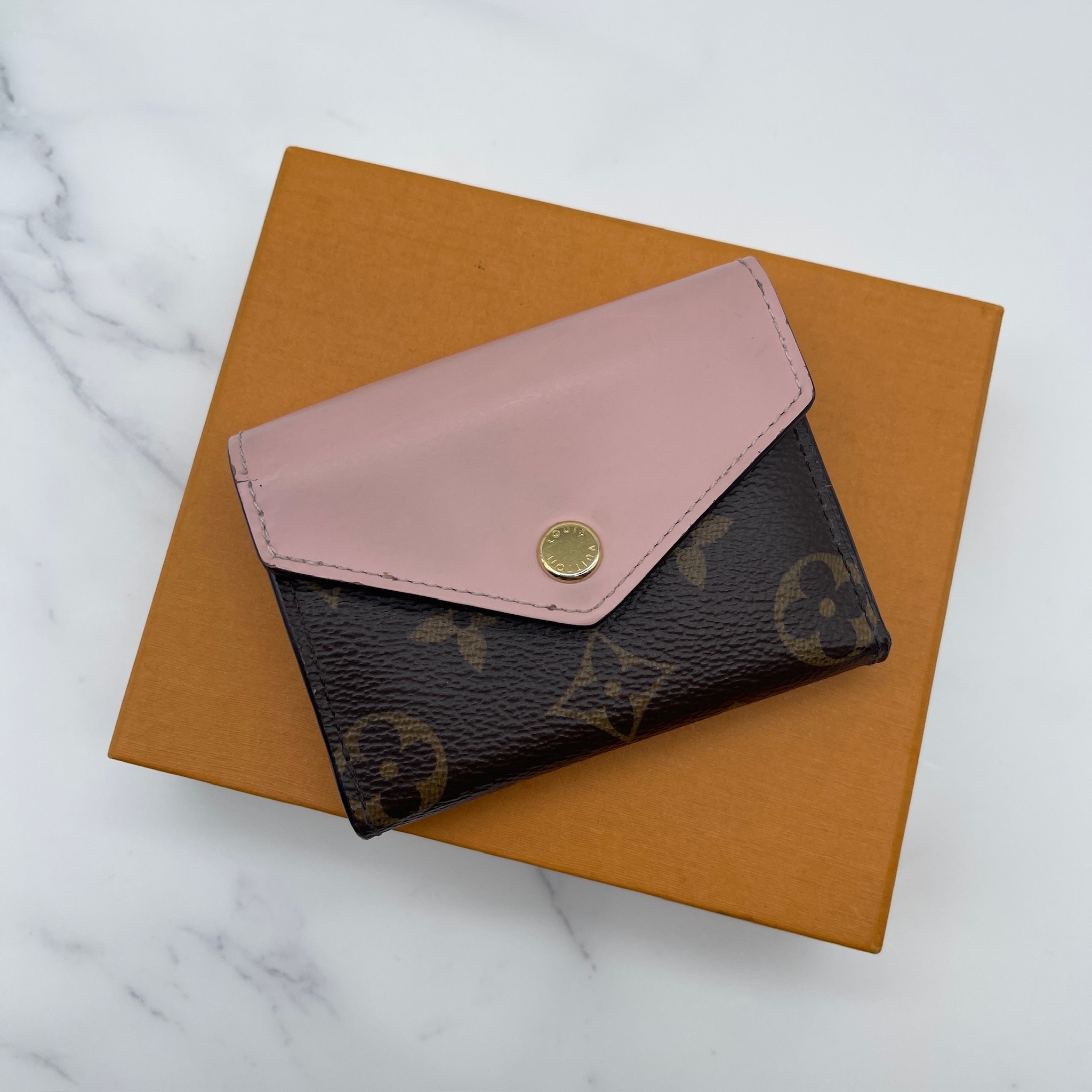 LV Zoé Wallet