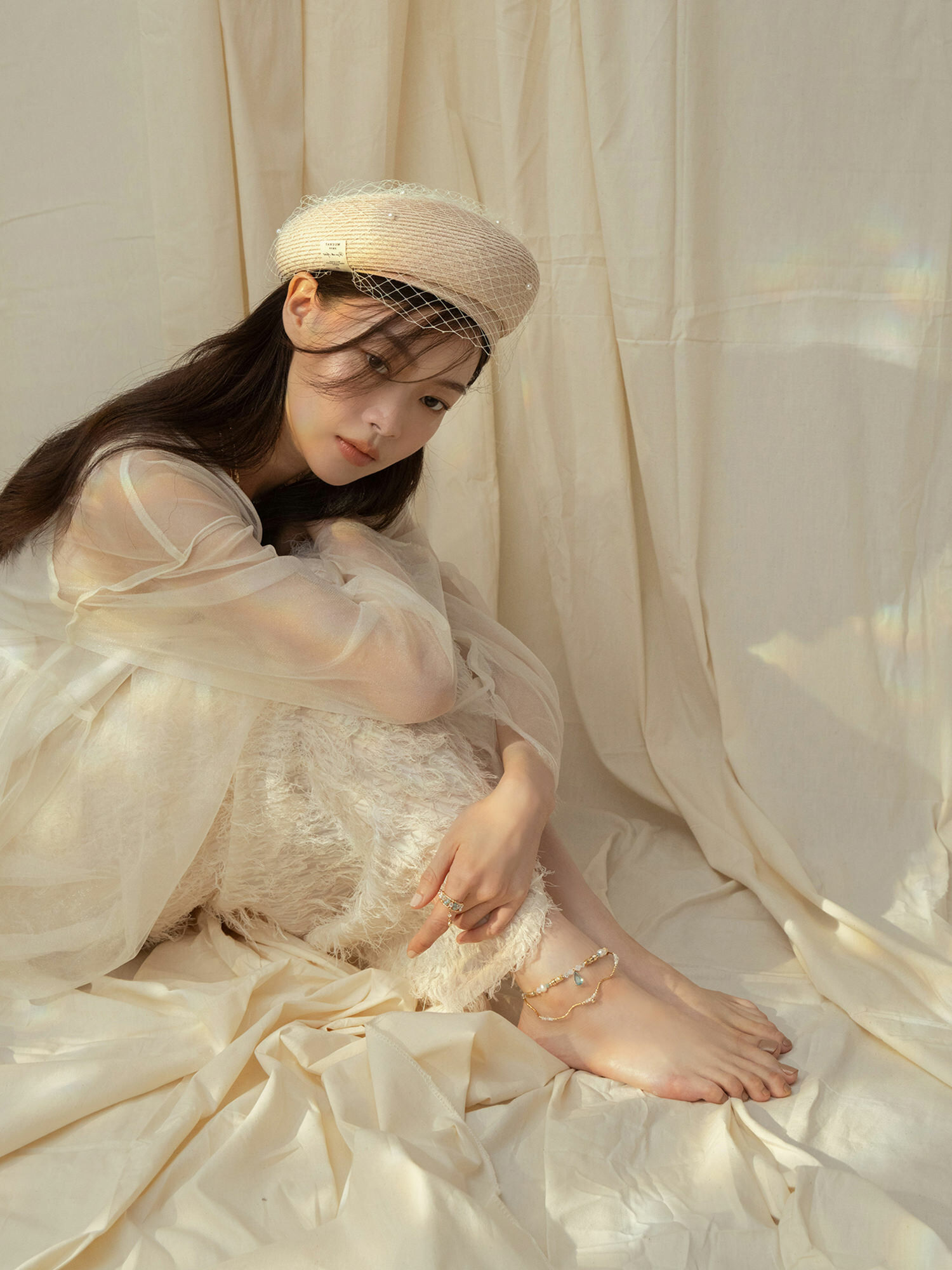 湖中幻象人。MUCHAT手作14KGP施華洛水晶貝殼波浪腳鍊