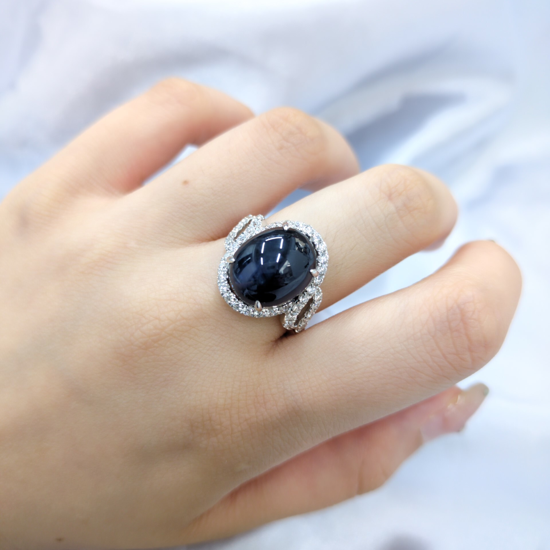 18K White Gold 11.12ct Sapphire and Diamond Ring