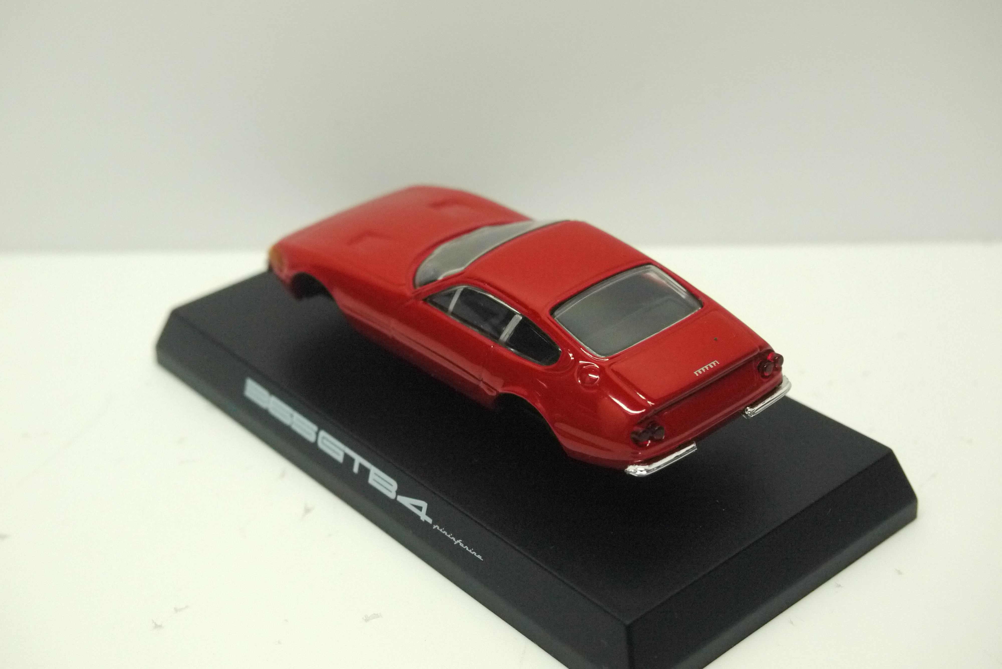 Kyosho Ferrari 365 GTB4 Red