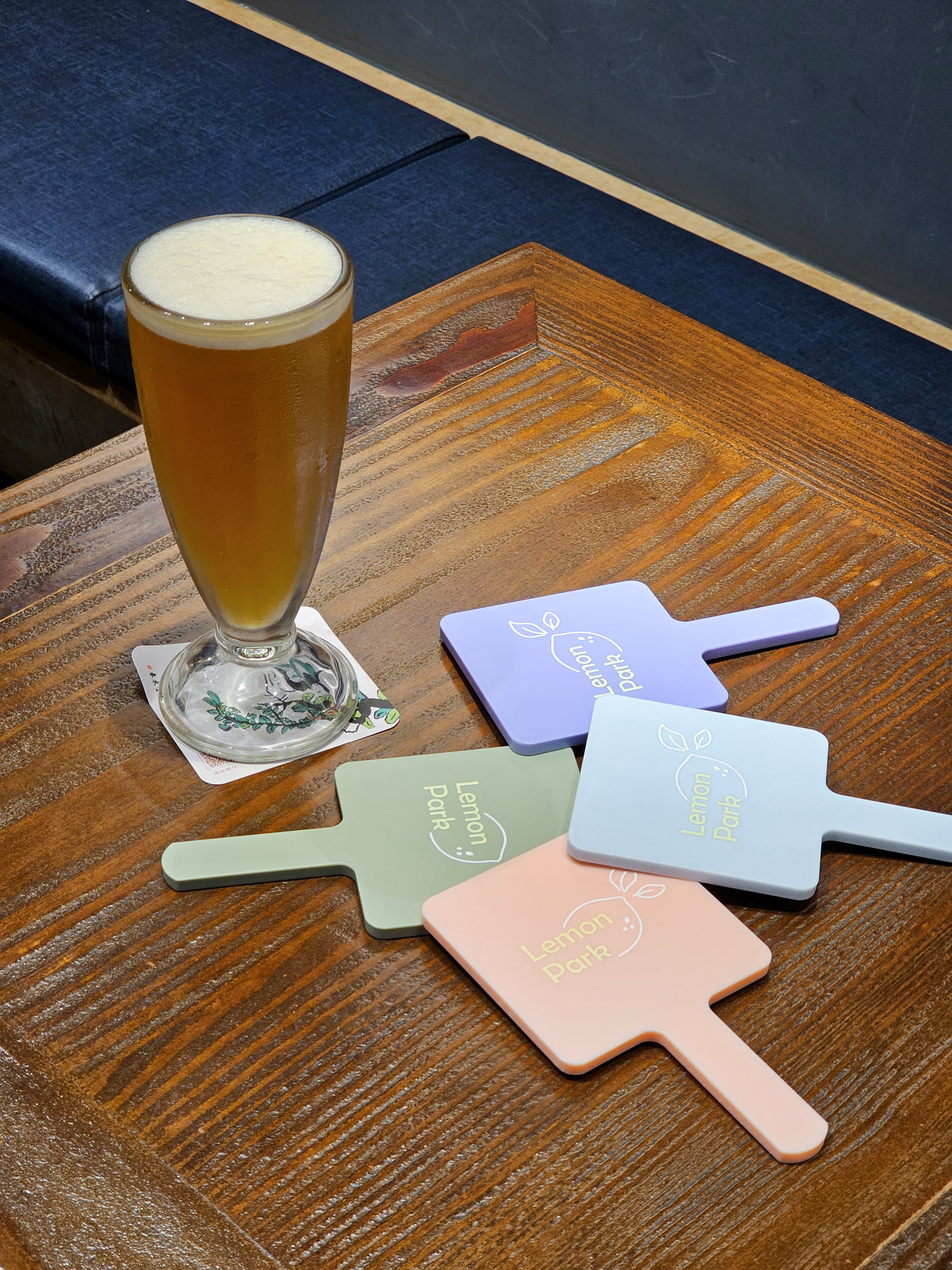 Lemon Park 檸檬手拿鏡