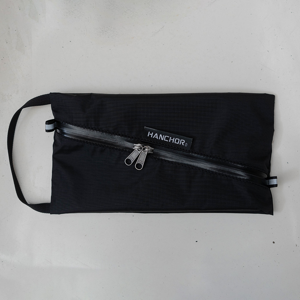 HANCHOR 輕量斜拉鍊收納袋 指定黑