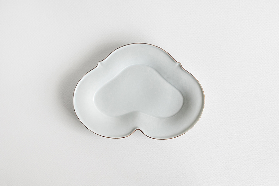 水野克俊-白磁口紅尖州浜形皿