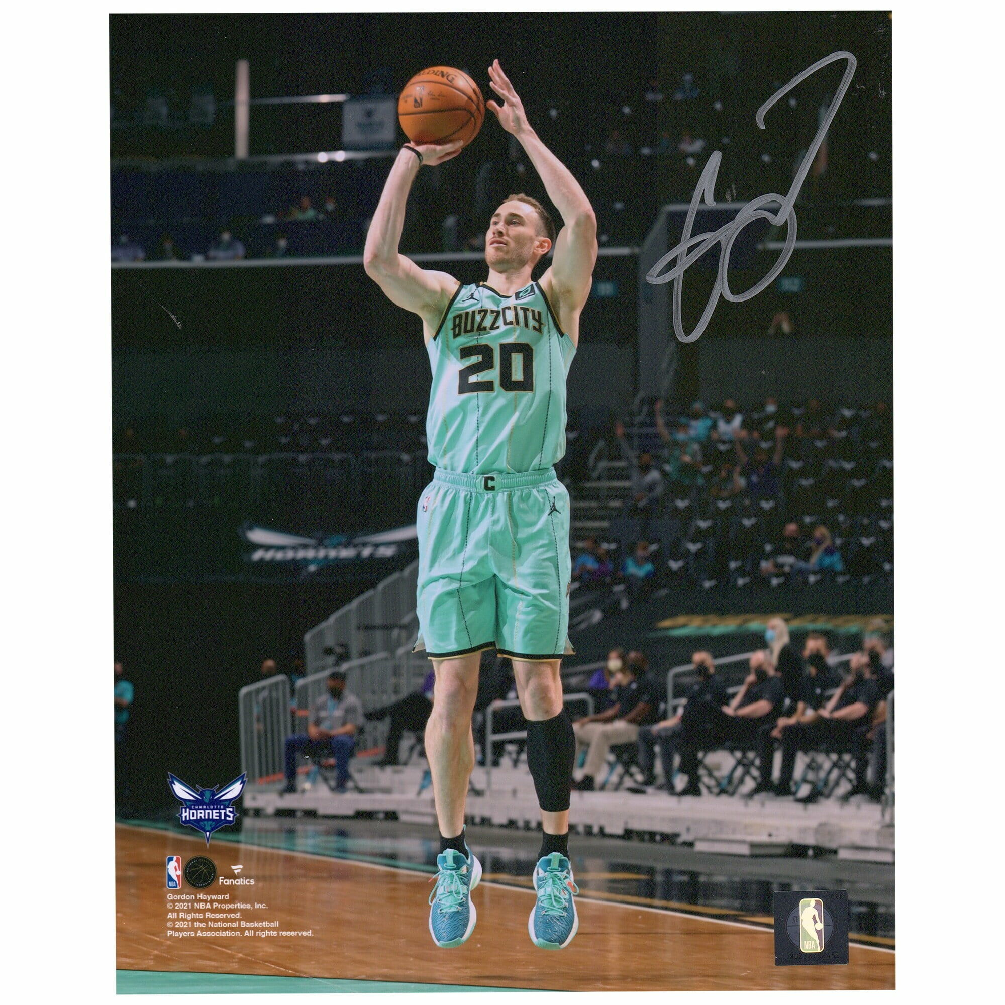 Gordon Hayward Charlotte Hornets Autographed 8" x 10" Teal Jersey Shooting Photograph - Fanatics Authentic Certified