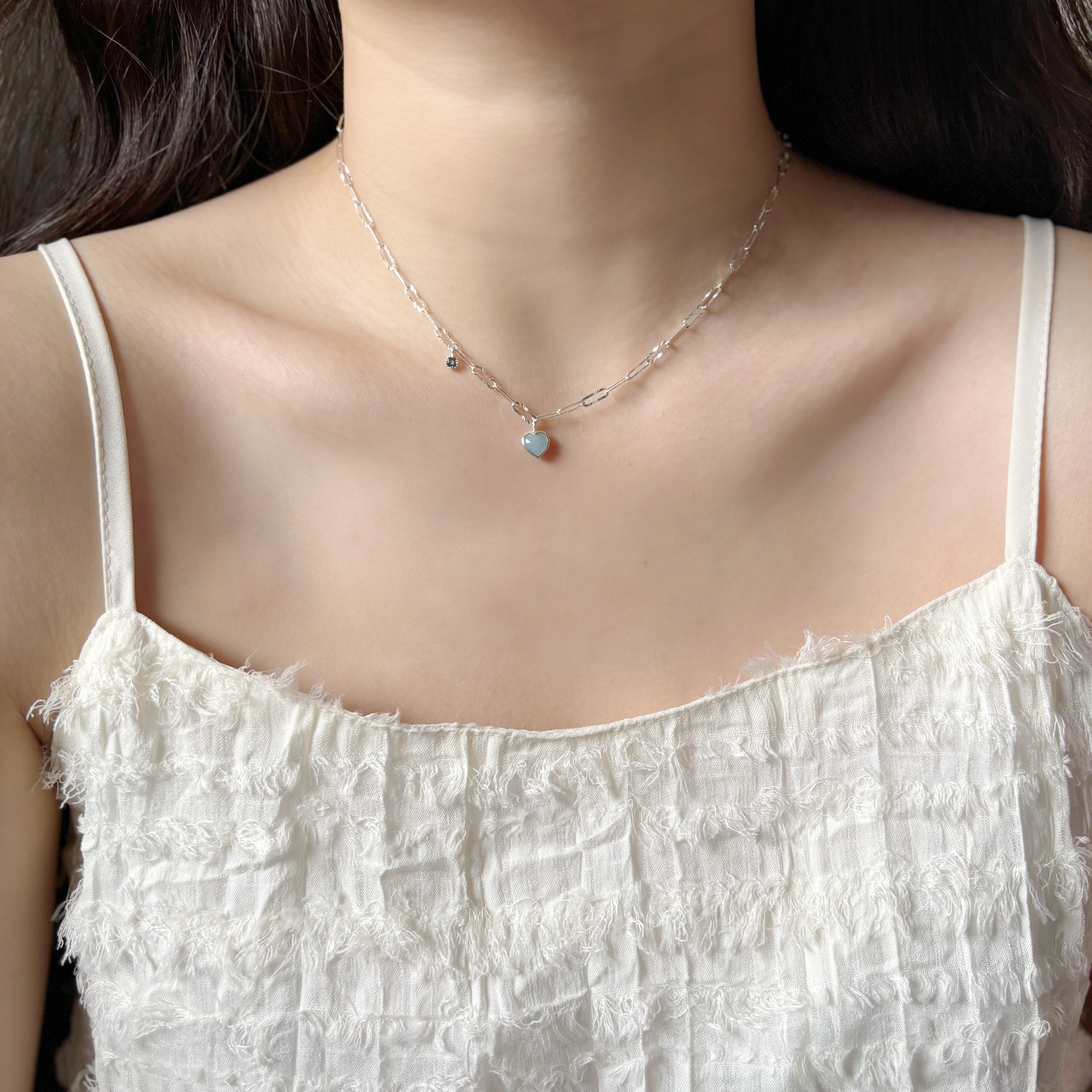 Bazel Heart水藍石英倫敦托帕切花項鍊