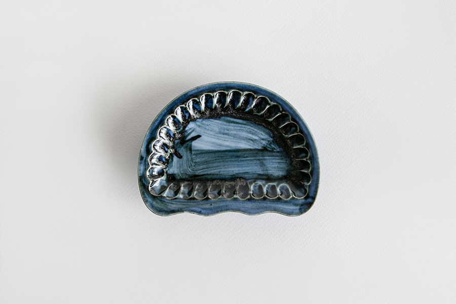 水野克俊 - 琉璃鎬紋半月判小皿