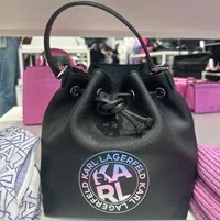 [S] KARL LAGERFELD 24UW3002 K/ATHLEISURE BUCKET BAG,BLACK, 8720744861607 (SKL1100)