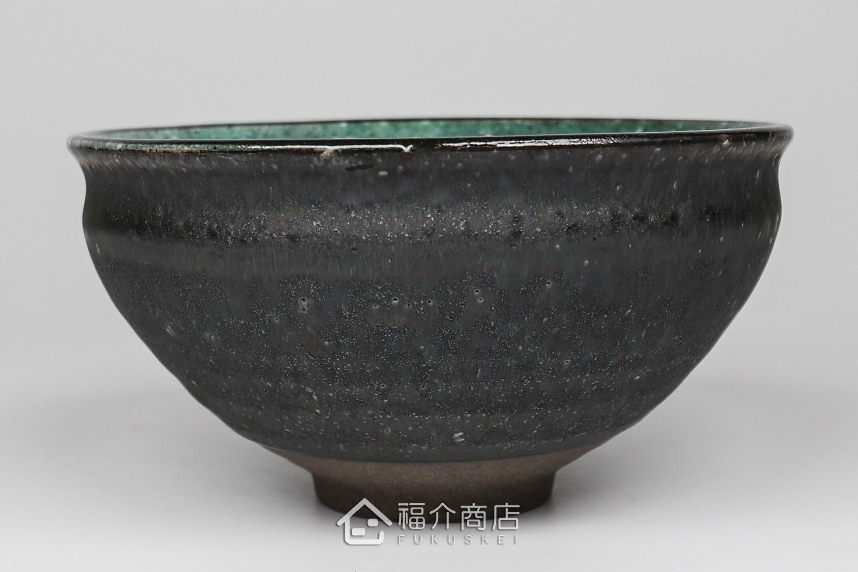 盛裝抹茶用的黑色與藍綠色的抹茶杯碗350cc