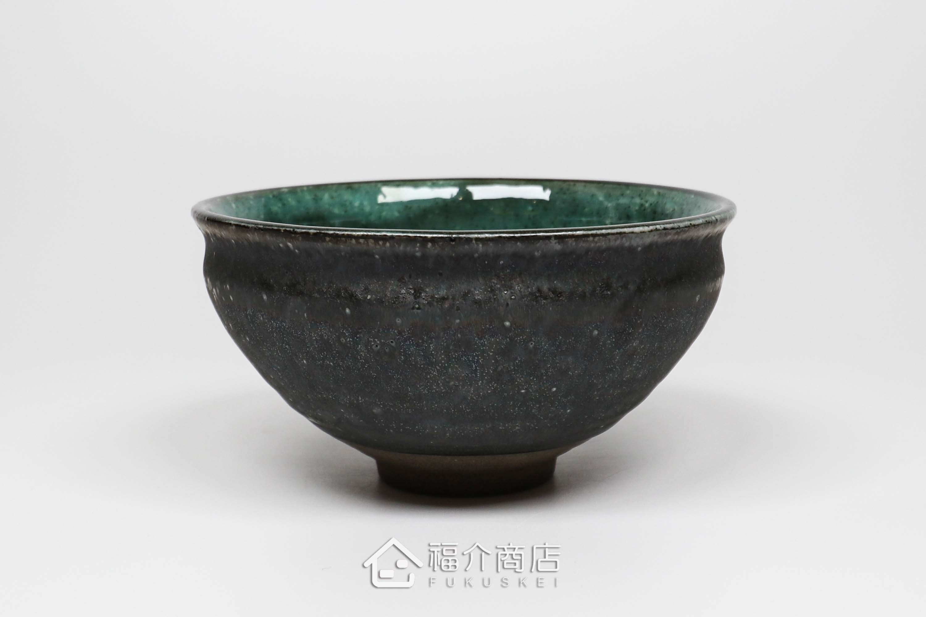 盛裝抹茶用的黑色與藍綠色的抹茶杯碗350cc