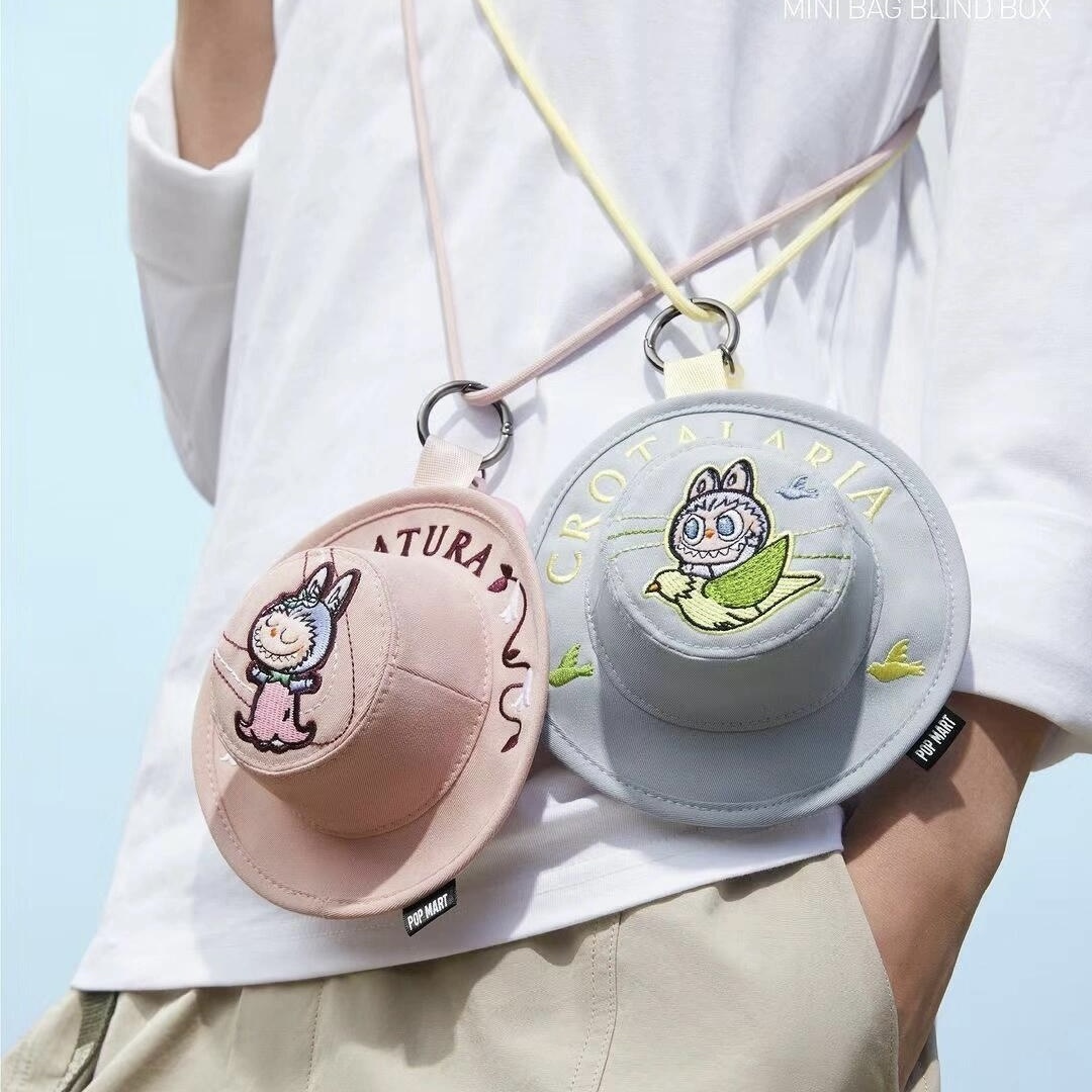 THE MONSTERS 春天野在家系列 漁夫帽小包 盲盒 Labubu / 現貨