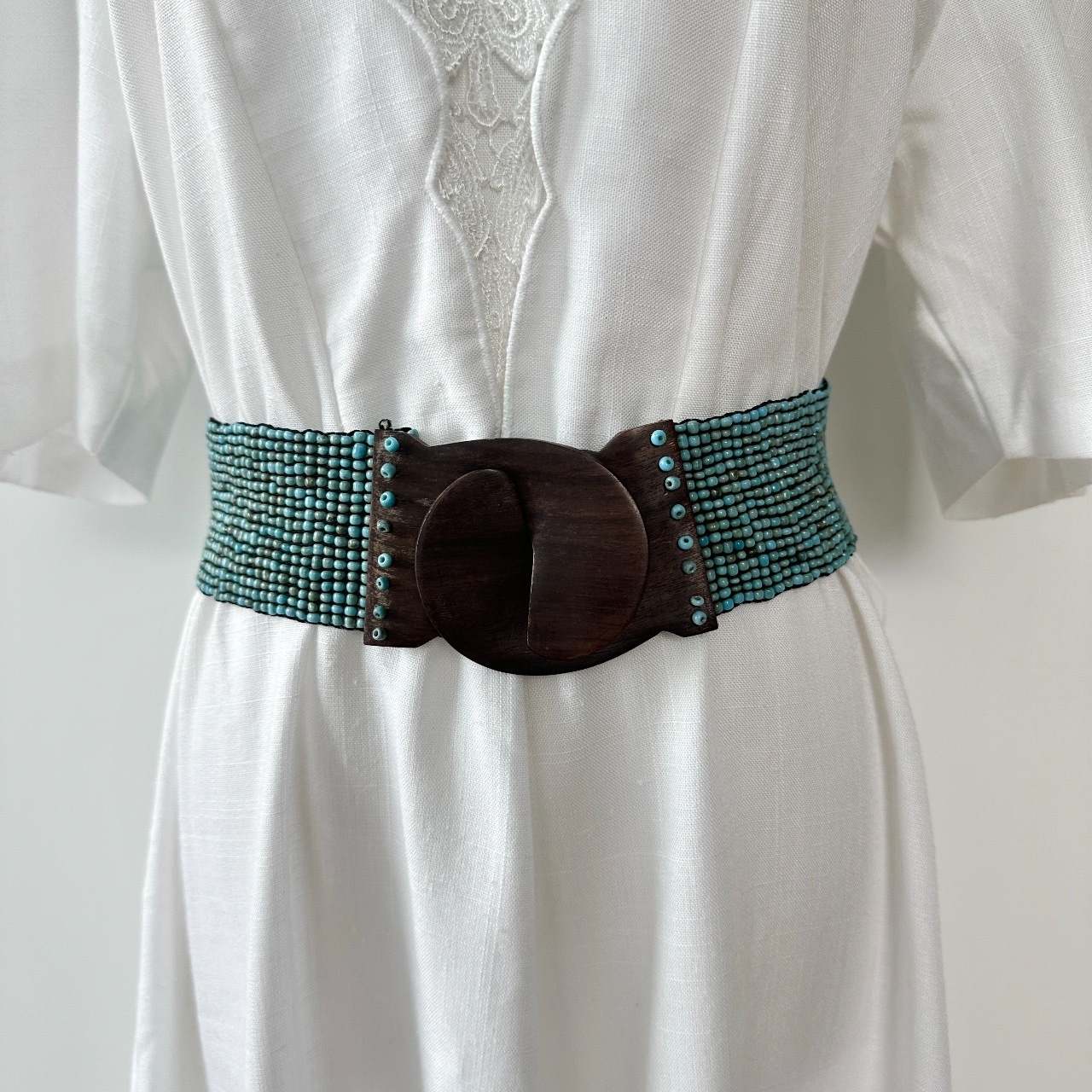 水藍色編織串珠橡根腰帶