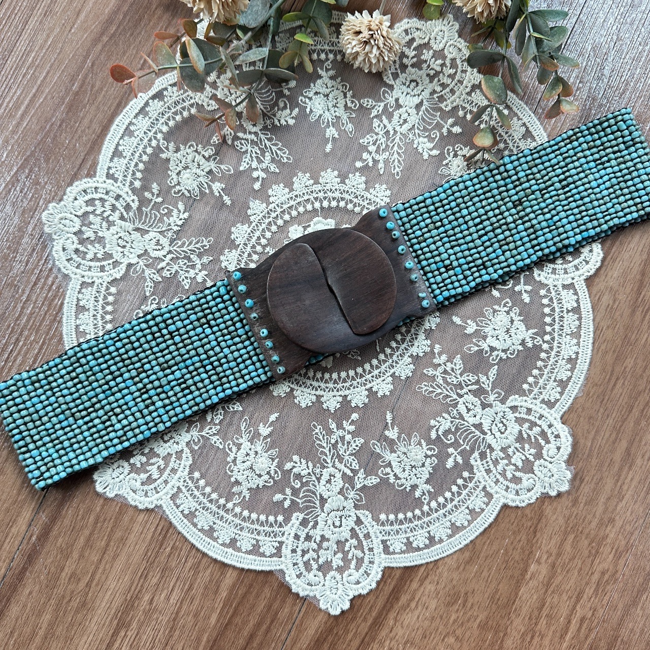 水藍色編織串珠橡根腰帶