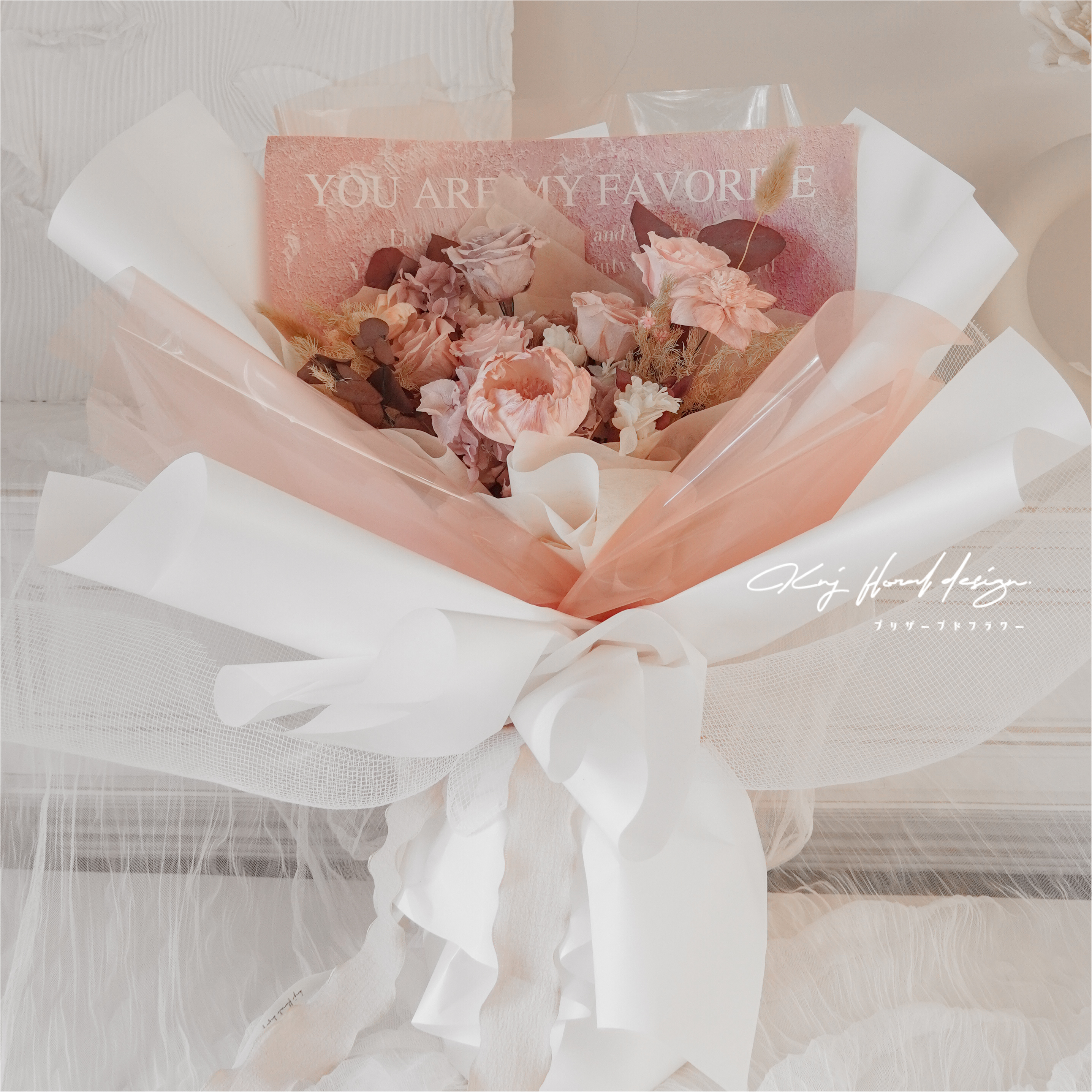 巴黎舊夢．六朵永生玫瑰花束