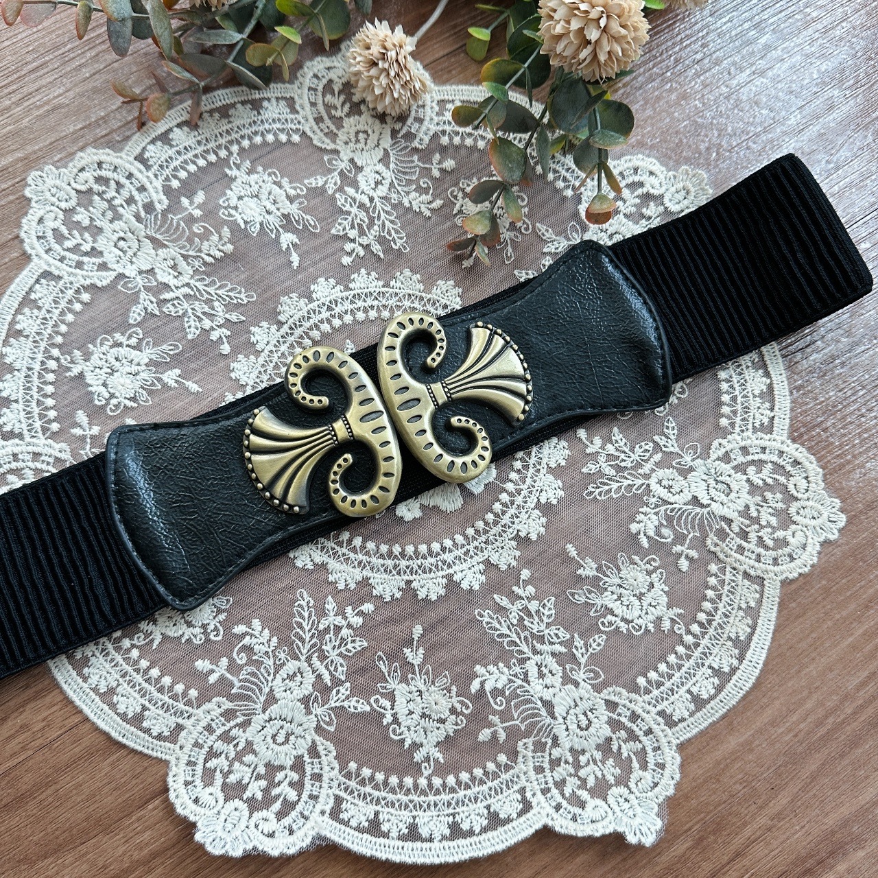 黑色宮廷感扣橡根腰帶