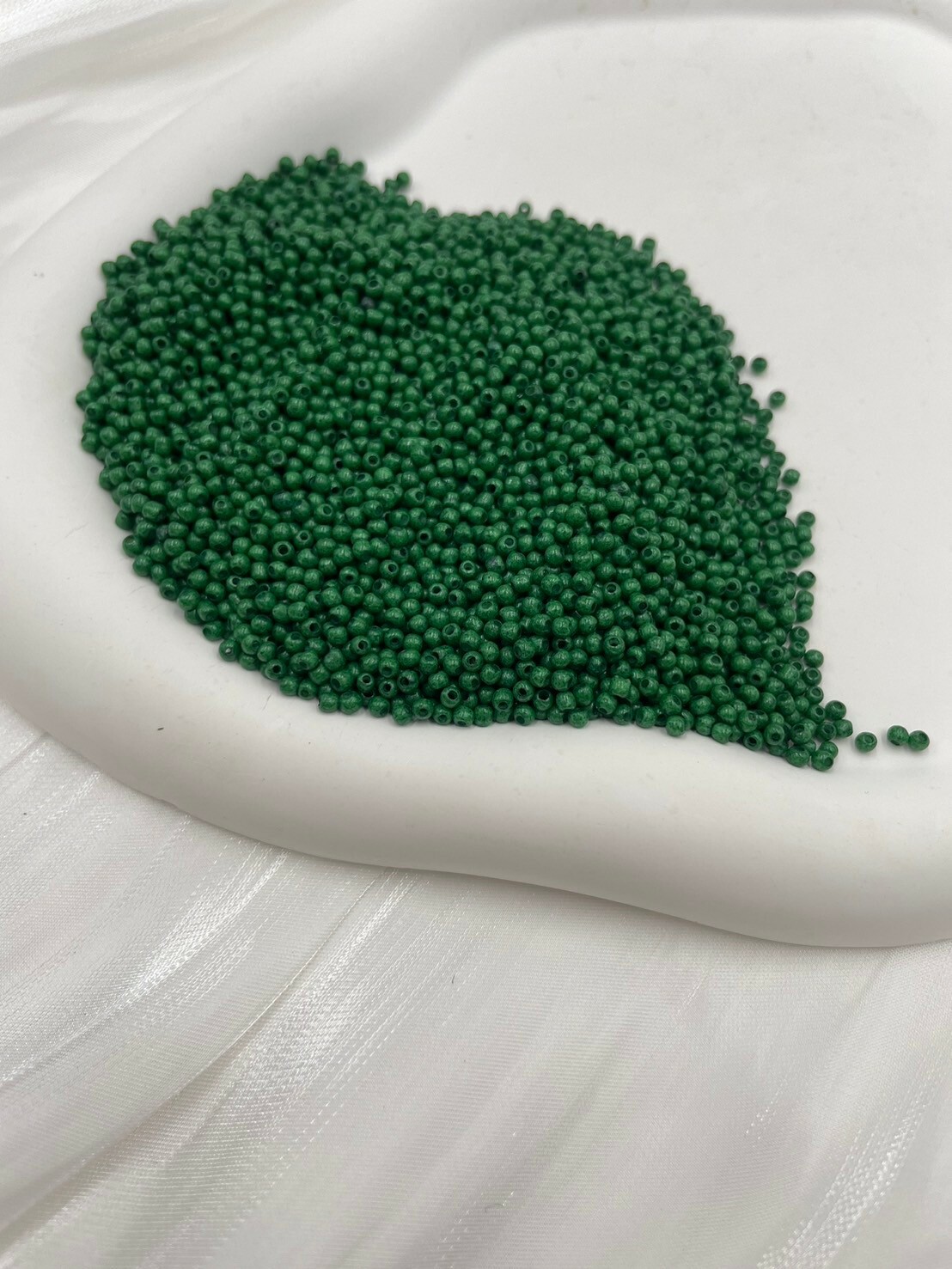 繡珠2mm（烤漆）-綠450g