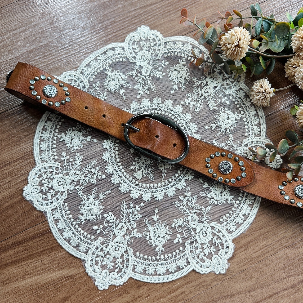 啡色配寶石感裝飾腰帶