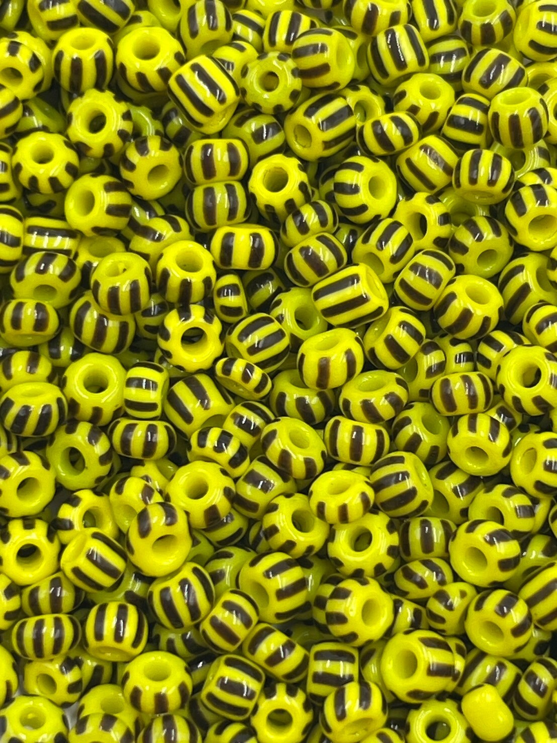 西瓜珠3mm-No.2黃色-深咖線條20g