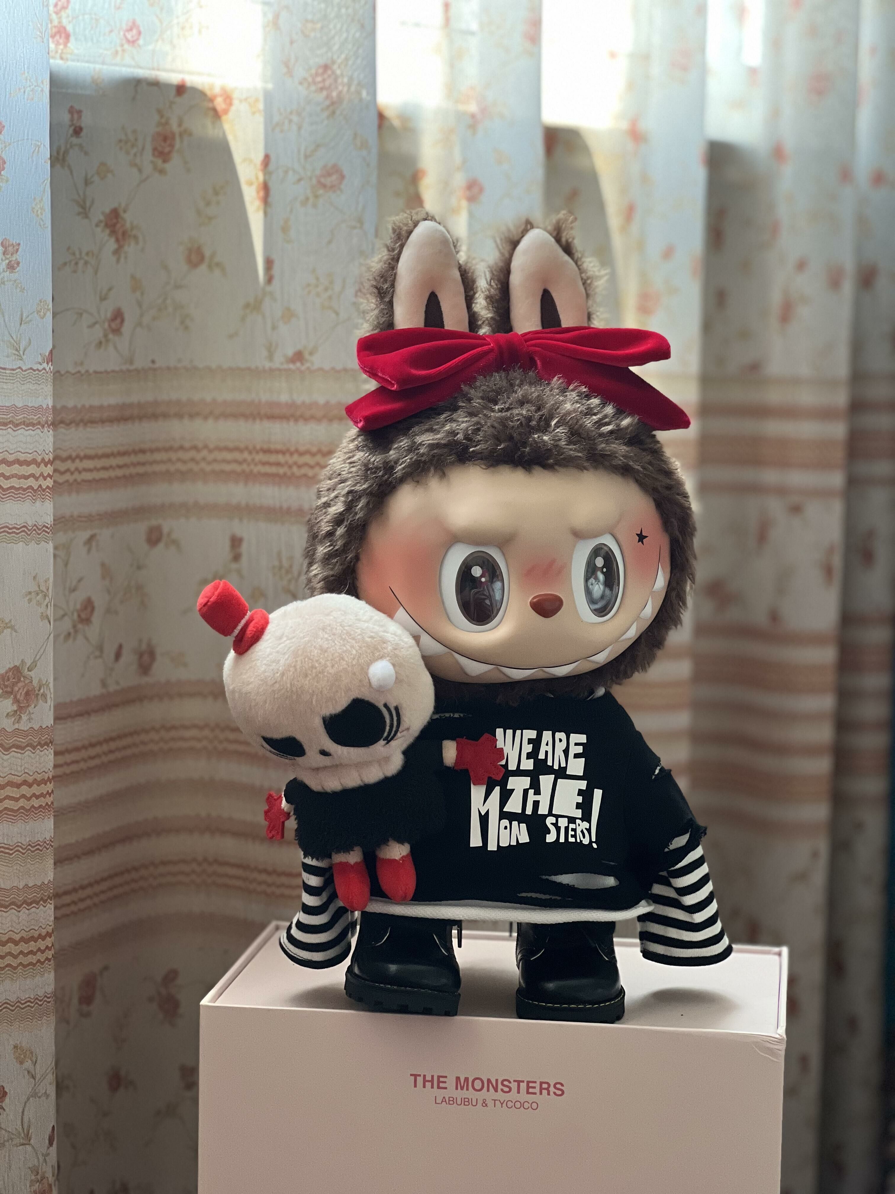 泡泡瑪特The Moster Catch Me If You Like Me Labubu情人節限定