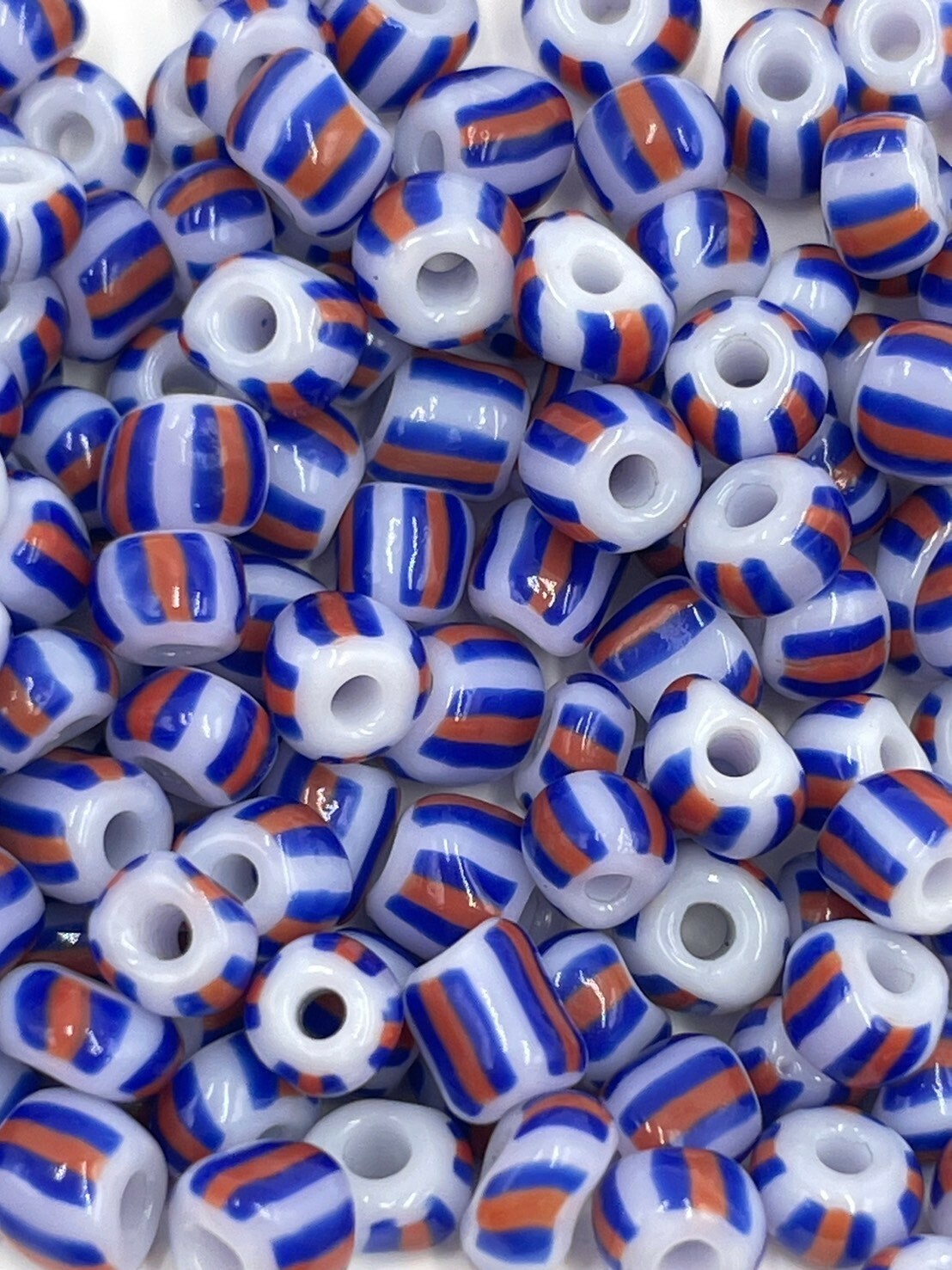 西瓜珠4mm-No.5白色-紅藍壓線20g