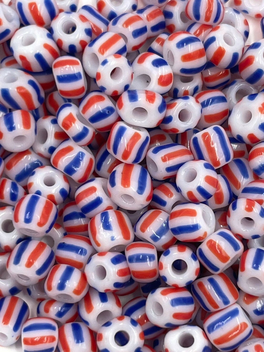 西瓜珠4mm-No.7白色-藍紅8線20g