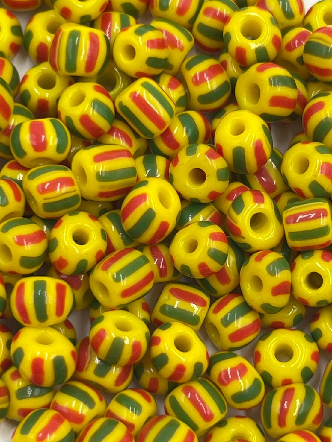 西瓜珠4mm-No.10黃色-紅綠8線20g