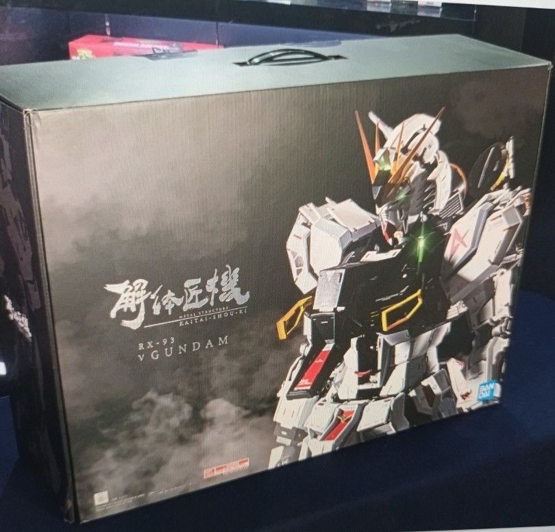 Bandai 解體匠機 RX-93 VGundam （90 % 新）( 已開封 )