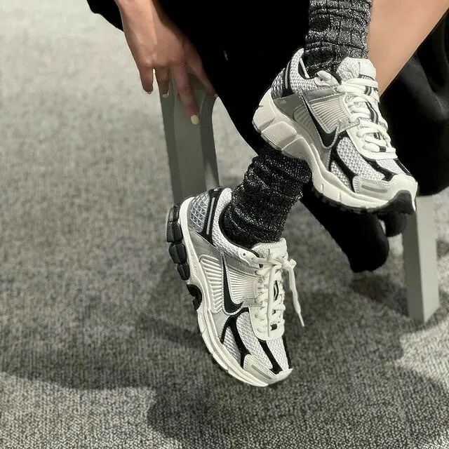 KTQ STORE ‧ NIKE ZOOM VOMERO 5 奶油黑灰 奶油白 灰銀 黑色 女鞋 HQ1182-001