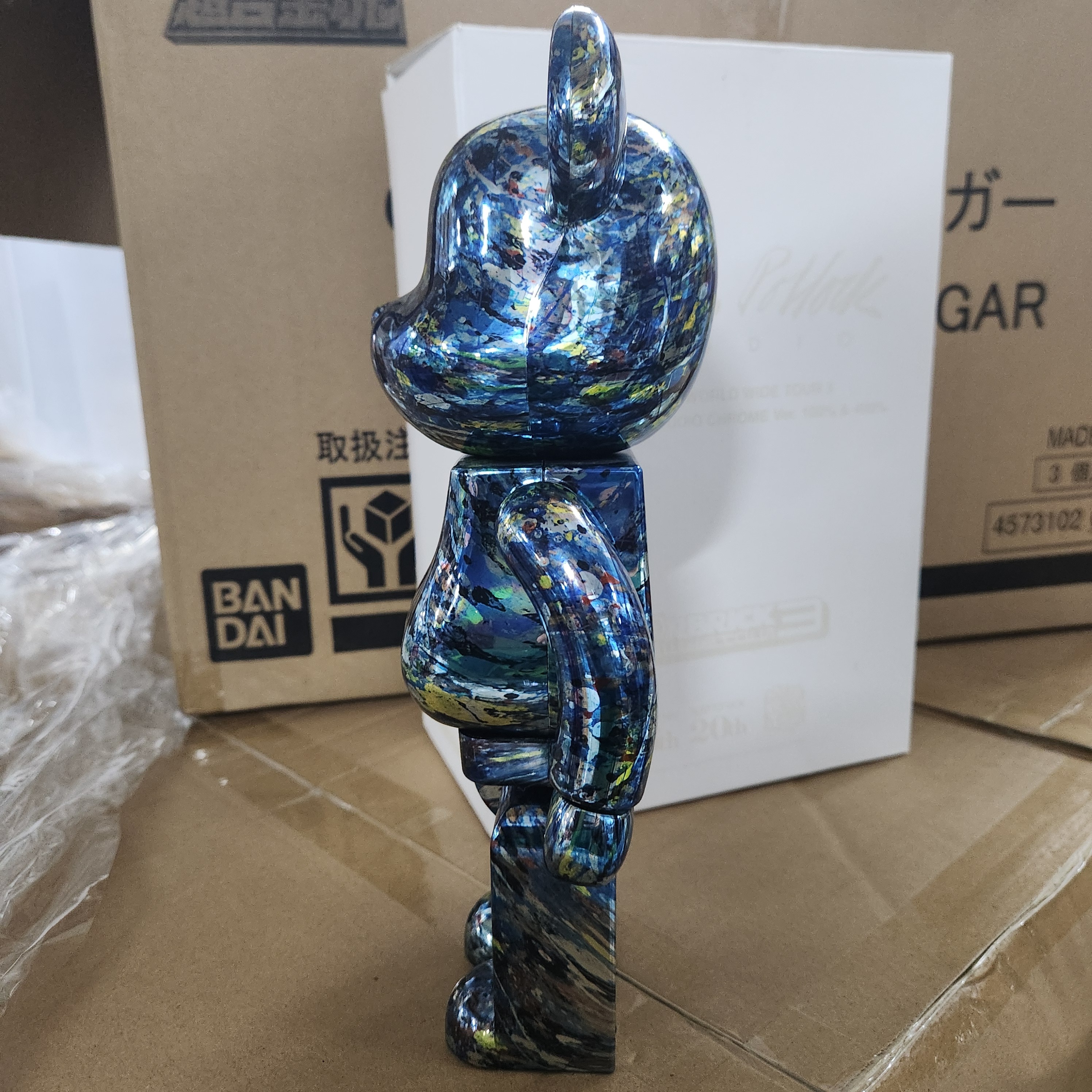95% New) Bearbrick Jackson Pollock Studio 100% & 400% 95% New) Bearbrick Jackson Pollock Studio 100% & 400%