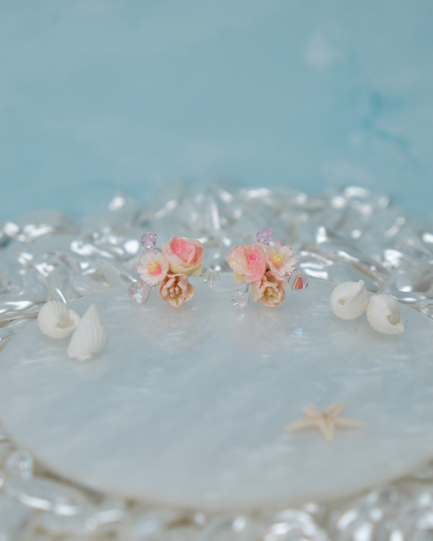 11055 Shimmer Flowers S925 Ear Pin