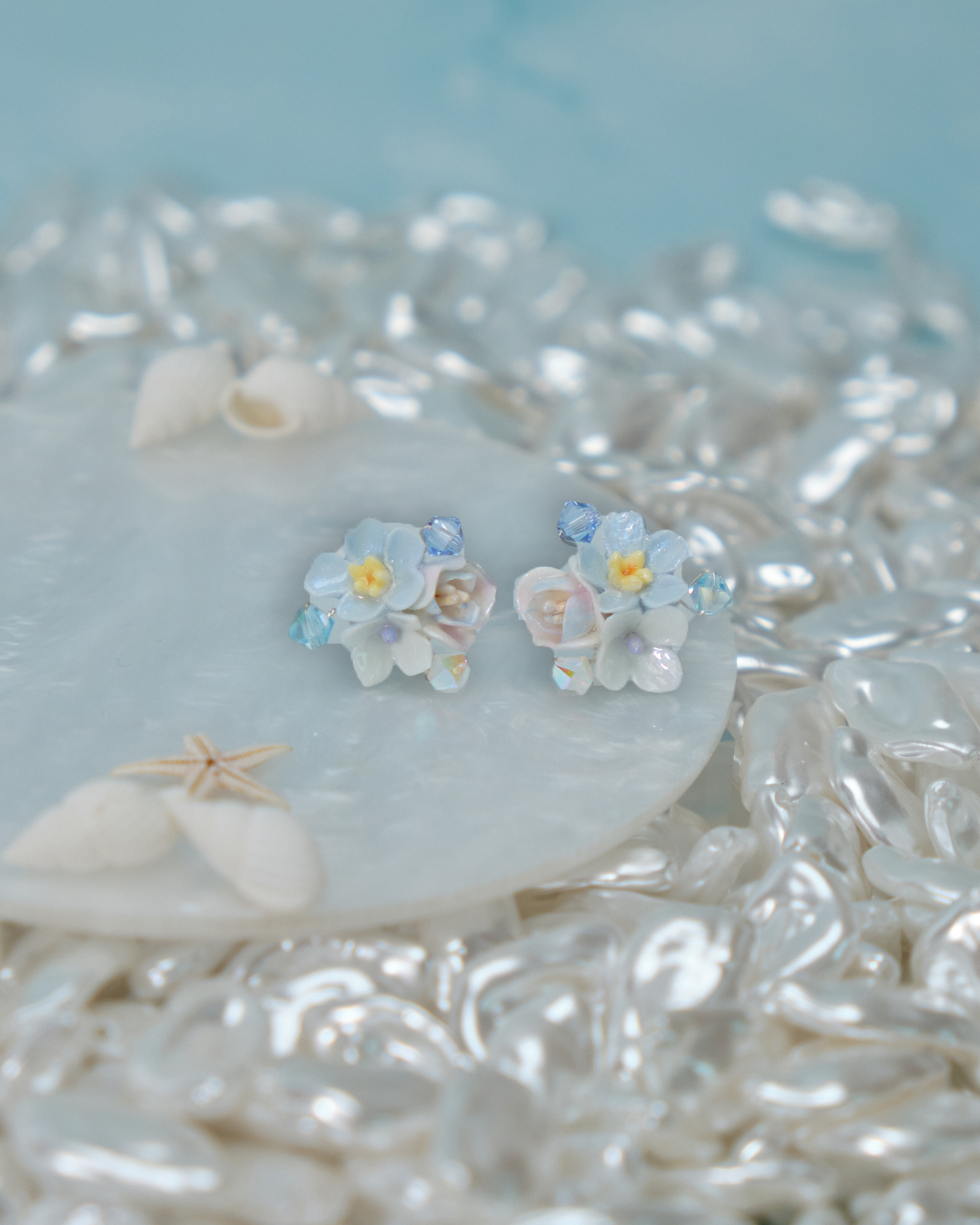 11052 Shimmer Flowers S925 Ear Pin