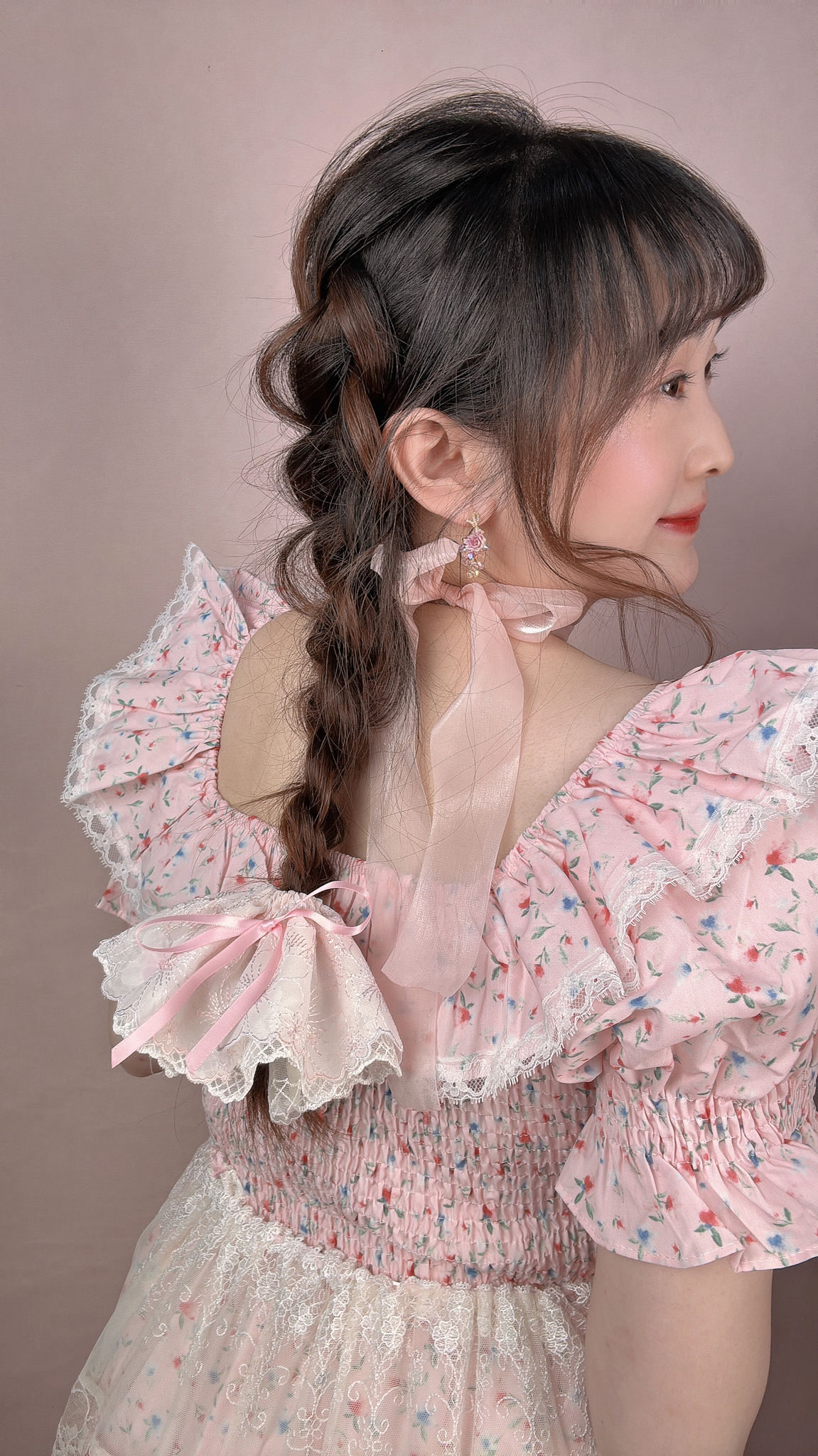 11058 Handmade Lace Bubble Scrunchie 