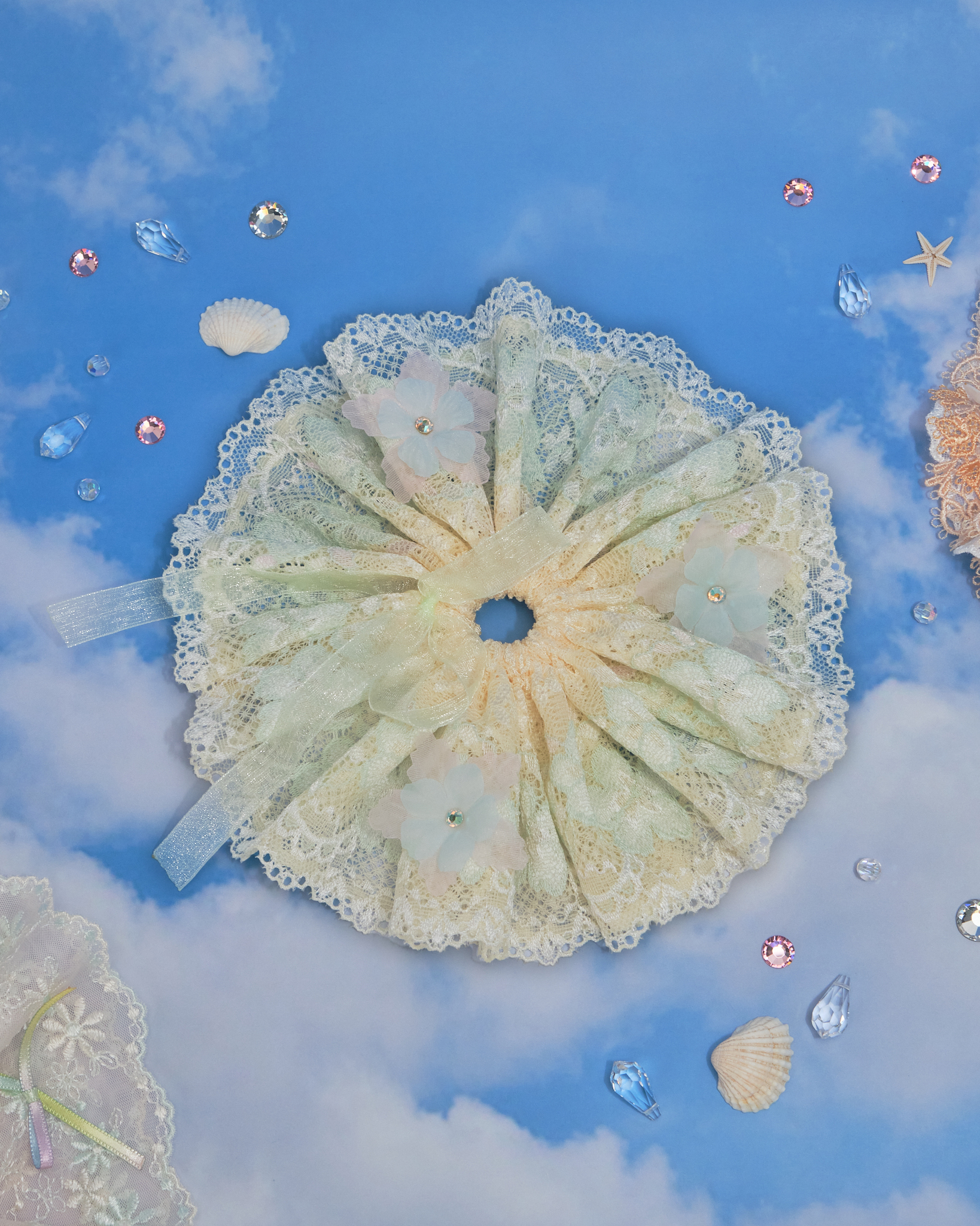 11063 Handmade Lace Bubble Scrunchie 