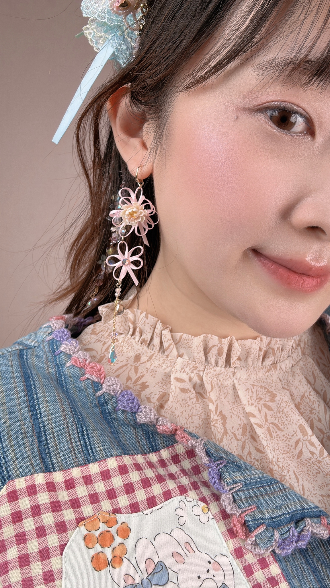 11065 Coral Ribbon Flower S925 Earrings 