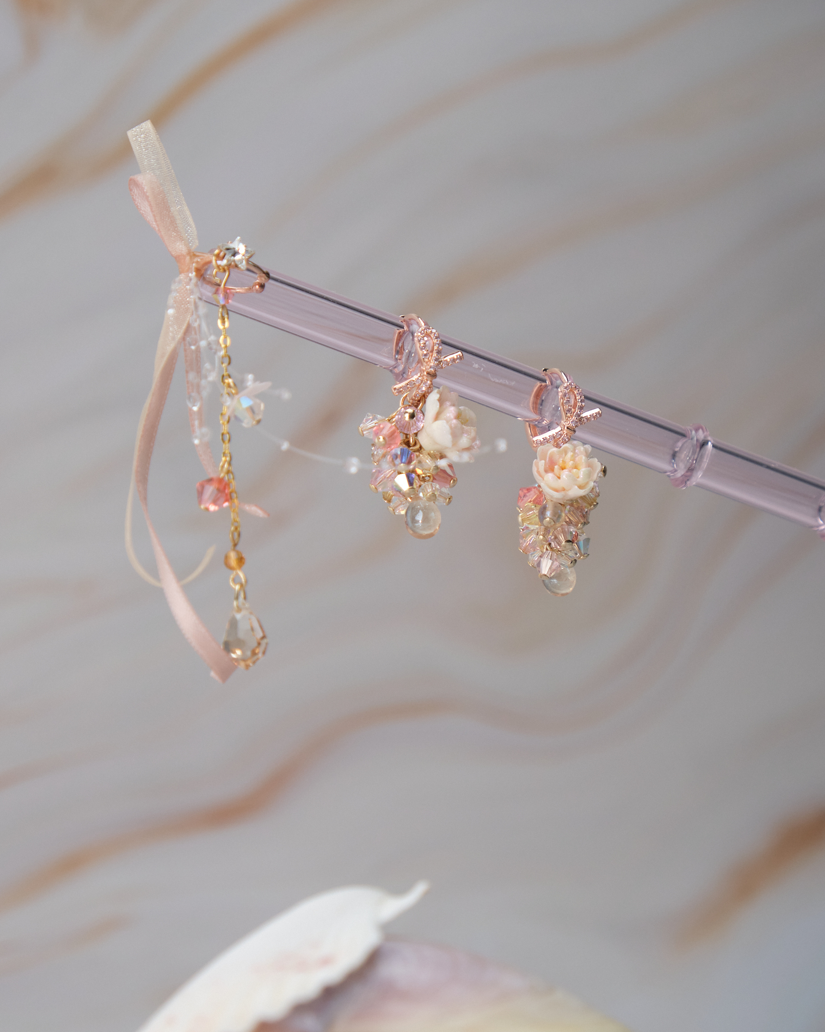 11088 Ribbon Ear Cuff and Drop Earring Set