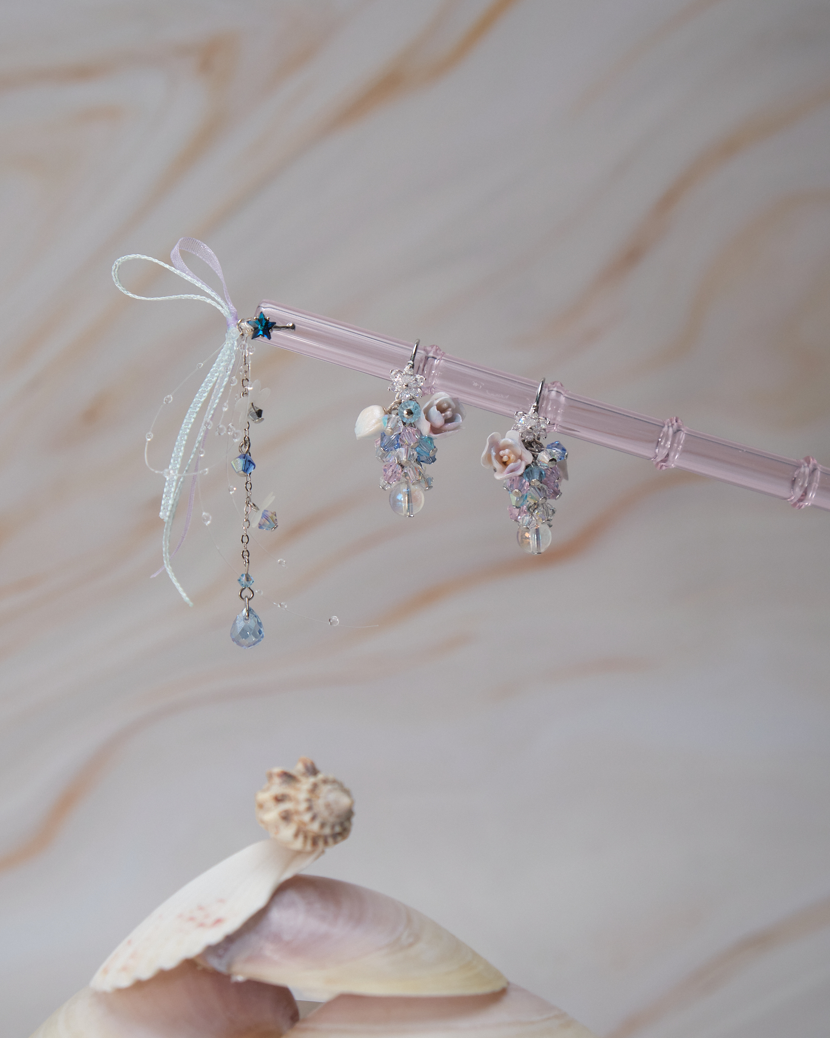 11092 Ribbon Ear Cuff and Drop Earring Set