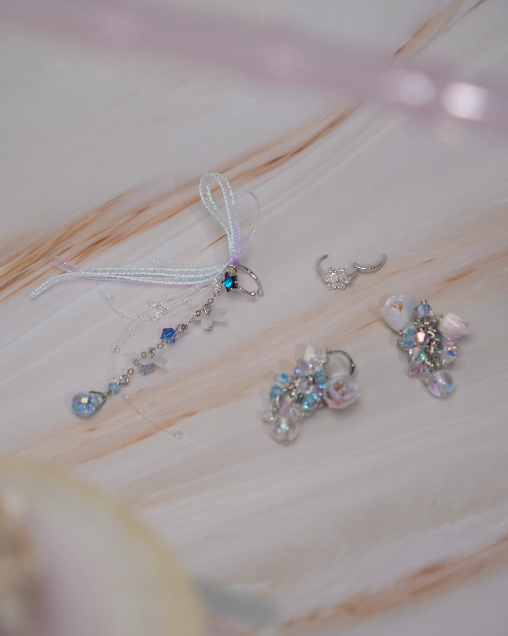 11092 Ribbon Ear Cuff and Drop Earring Set