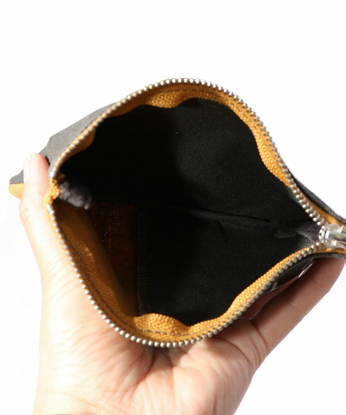 預購 - Scolar Scolar-chan 帆布小物拉鏈袋